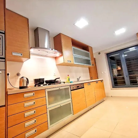 아파트 Bom Dia Parque Nacoes Lisboaz *