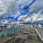 Bom Dia Parque Nacoes Lisboaz Lizbona