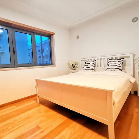 Bom Dia Parque Nacoes Lisboaz Apartment Lisbon